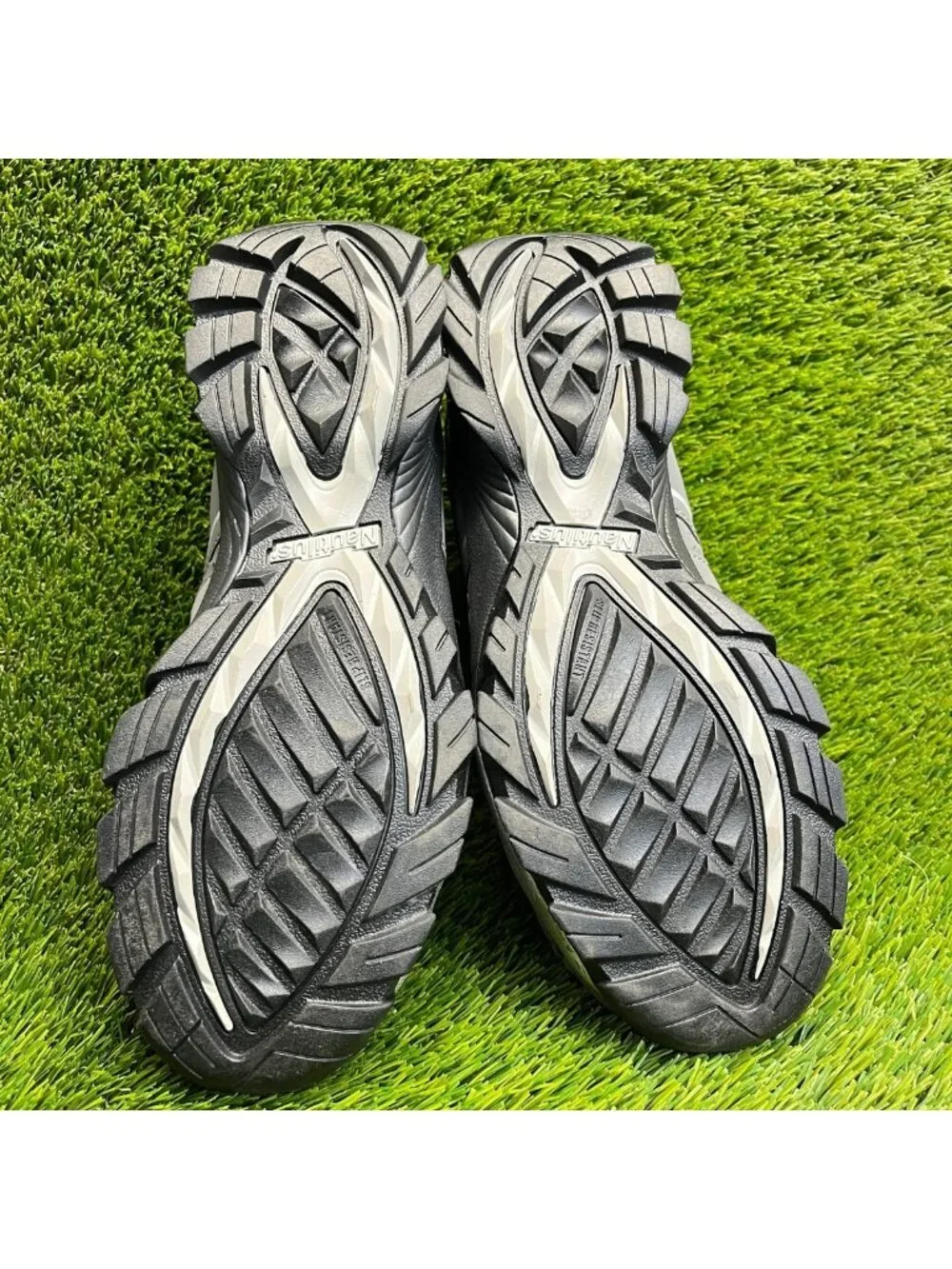 Nautilus Safety Mens Size 10.5 Gray Black Composite Toe Working Shoes Sneakers
